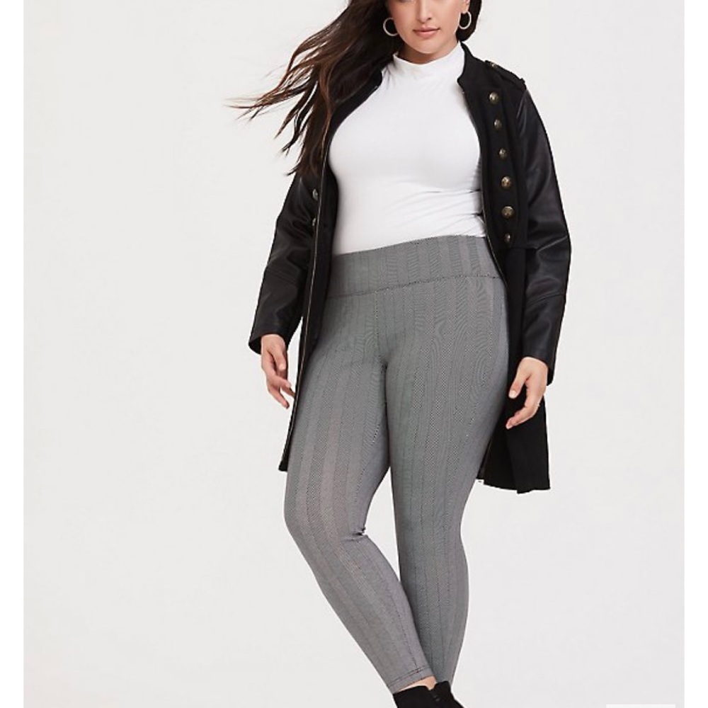 Torrid Studio Ponte Slim Fix Pixie Pant Black Herringbone Size 0 (Plus Size)